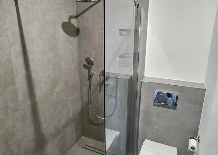 Bulgarska 60m2-3 Pokoje-piekny Widok-13 Pietro 24h Check In דירה