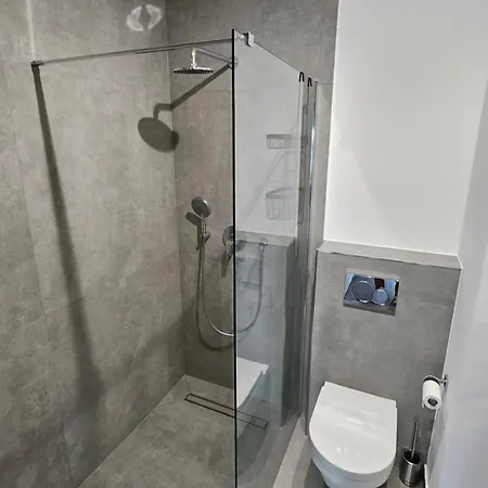 Bulgarska 60m2-3 Pokoje-piekny Widok-13 Pietro 24h Check In Апартаменти